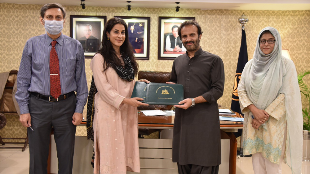 Pakistan Bait-ul-Mal offers financial assistance to IBA Karachi